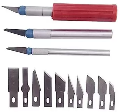 Ensemble de 13 couteaux de précision Cutter