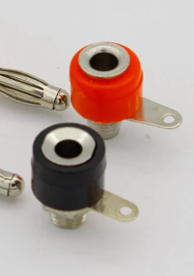 fiche banane femelle J072, 4mm