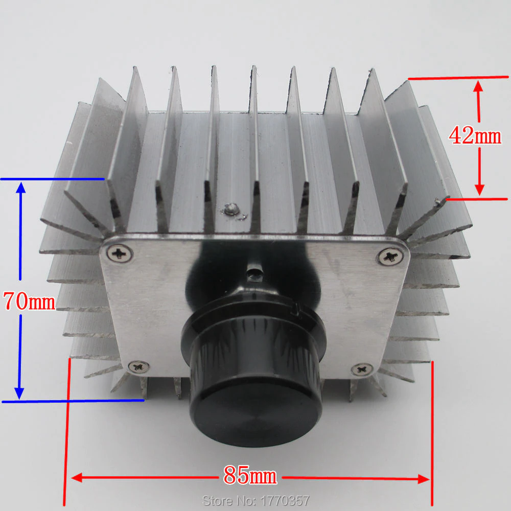 Régulateurs de  tension 5000W AC 220V Avec Cache de protection